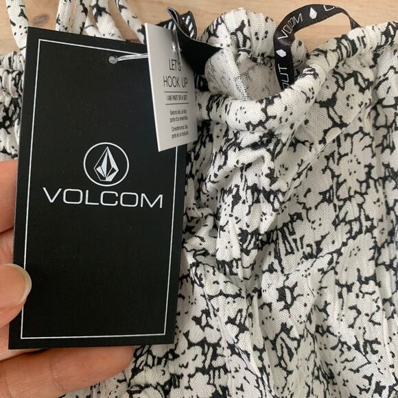 Volcom Bae Bae Doll Tube Top in Black & White - Picture 6 of 10